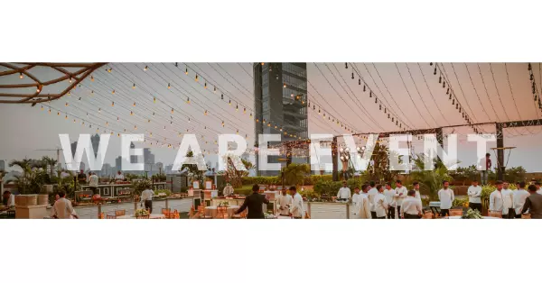Agence événementielle organisant une soirée à thème sur mesure pour entreprise